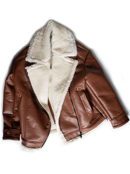 Übergroße Aviator-Jacke aus recyceltem veganem Shearling